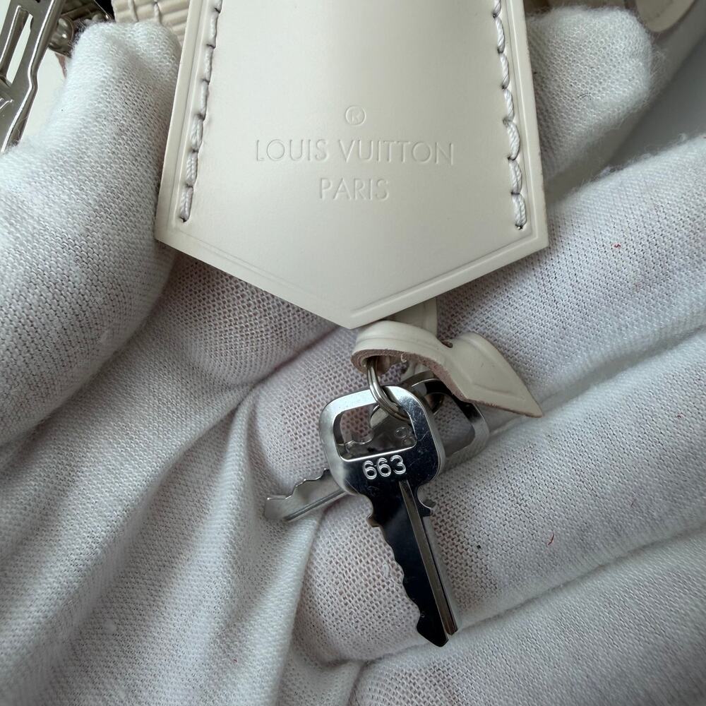 Louis Vuitton Alma BB Epi Quartz White Leather Crossbody Bag M58706 Quiet Luxury - Picture 13 of 16